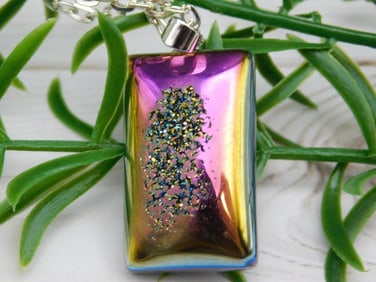 TITANIUM DRUZY QUARTZ PENDANT NECKLACE ROCK STONE LAPIDARY SPECIMEN