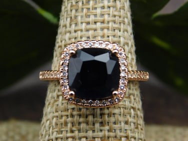 GENUINE STONE RING SIZE 6