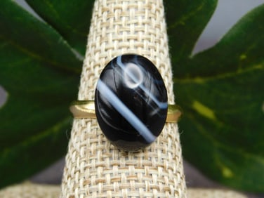 BANDED AGATE RING ROCK STONE LAPIDARY SPECIMEN