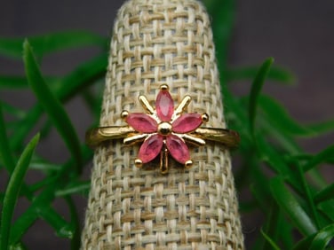 GENUINE STONE RING SIZE 4