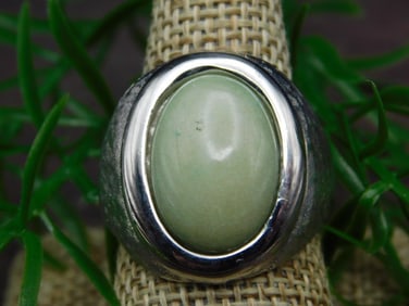AVENTURINE RING ROCK STONE LAPIDARY SPECIMEN
