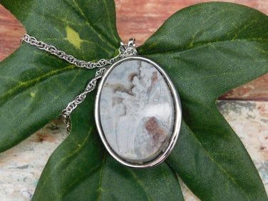 CRAZY LACE PENDANT NECKLACE ROCK STONE LAPIDARY SPECIMEN