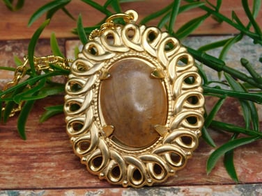 AGATE PENDANT NECKLACE ROCK STONE LAPIDARY SPECIMEN