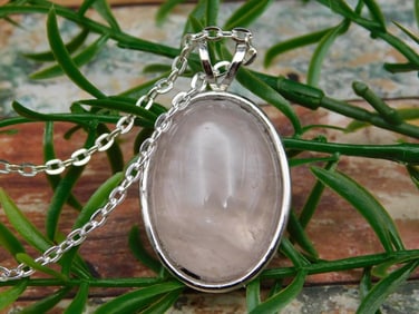 ROSE QUARTZ PENDANT NECKLACE ROCK STONE LAPIDARY SPECIMEN