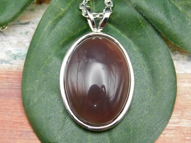 AGATE PENDANT NECKLACE ROCK STONE LAPIDARY SPECIMEN