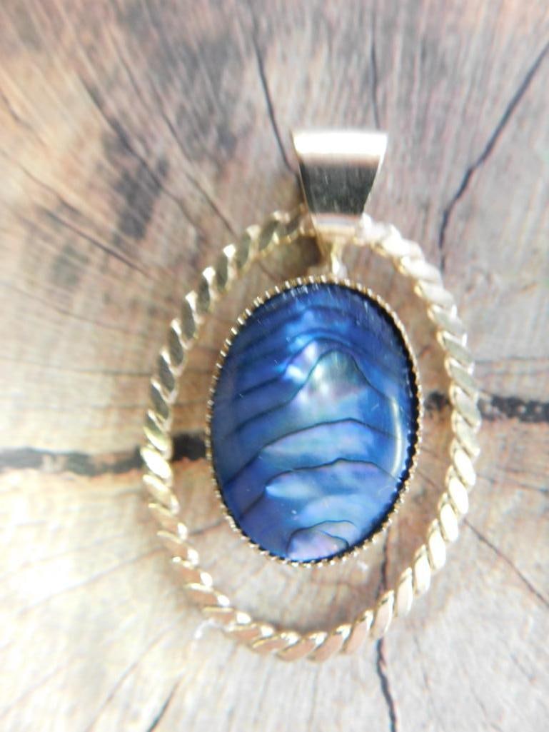 ABALONE PENDANT ROCK STONE LAPIDARY SPECIMEN: ABALONE PENDANT ROCK STONE LAPIDARY SPECIMEN