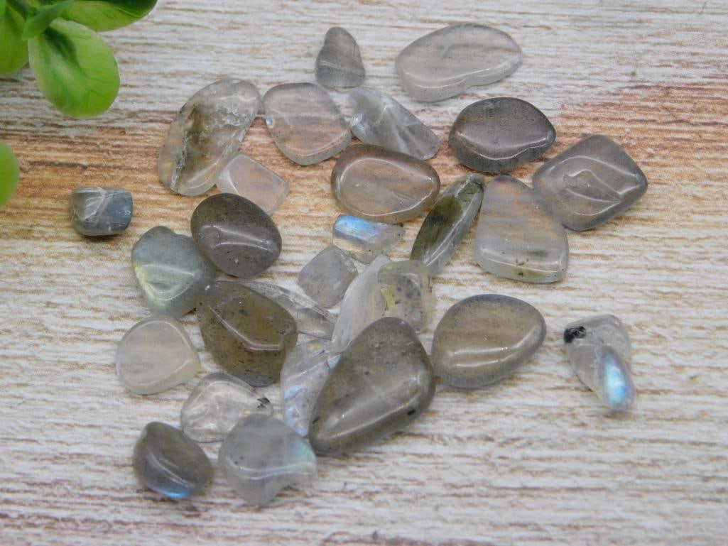 LABRADORITE ROCK STONE LAPIDARY SPECIMEN: LABRADORITE ROCK STONE LAPIDARY SPECIMEN