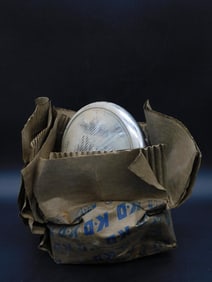 NOS ANTIQUE HEADLIGHT FOG LAMP WITH MOUNTING WARE ORIGINAL BOX K-D 866 SAEF69 GE