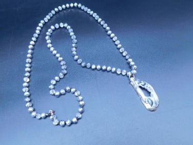 GEODE SLICE PENDANT ON SPARKLE BEAD NECKLACE VINTAGE ANTIQUE