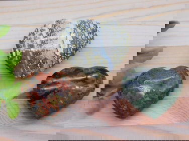 STONE HEARTS ROCK STONE LAPIDARY SPECIMEN