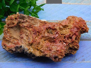 VANADINITE ROCK STONE LAPIDARY SPECIMEN
