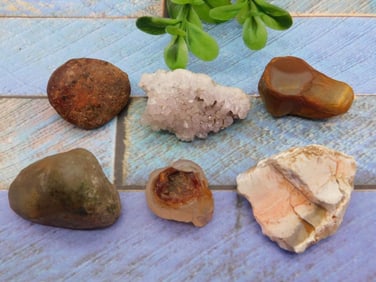 MIXED ROUGH LOT ROCK STONE LAPIDARY SPECIMEN
