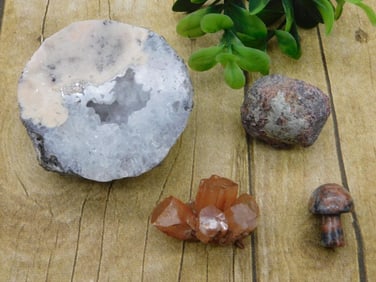 MIXED LOT ROCK STONE LAPIDARY SPECIMEN