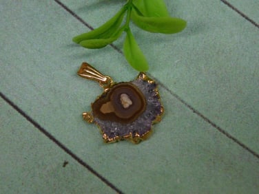 STALACTITE PENDANT ROCK STONE LAPIDARY SPECIMEN