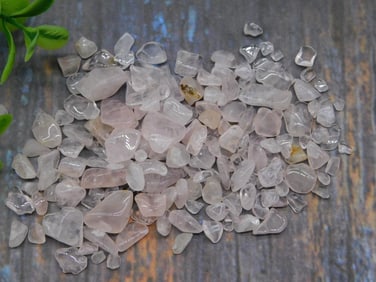 ROSE QUARTZ ROCK STONE LAPIDARY SPECIMEN