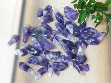 AMETHYST ROCK STONE LAPIDARY SPECIMEN