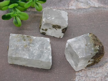 ICELANDIC SPAR ROCK STONE LAPIDARY SPECIMEN