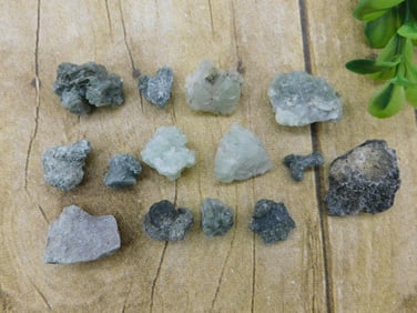 PREHNITE ROCK STONE LAPIDARY SPECIMEN