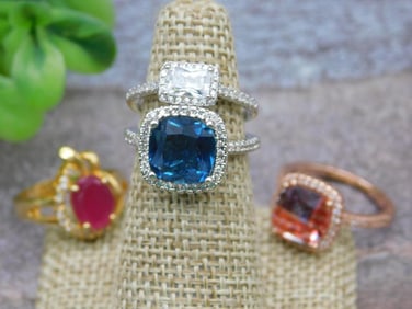 STONE RINGS ROCK STONE LAPIDARY SPECIMEN