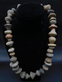 AFRICAN TRADE BEADS ROCK STONE LAPIDARY SPECIMEN