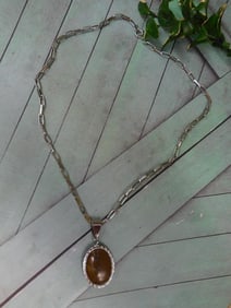 GENUINE STONE PENDANT ON CHAIN NECKLACE