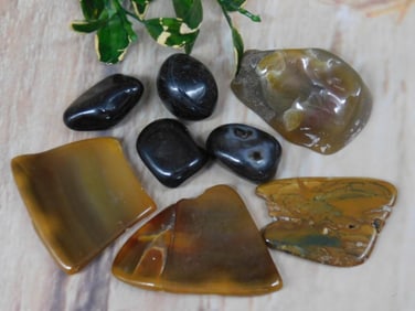 MIXED ROCK STONE LAPIDARY SPECIMEN