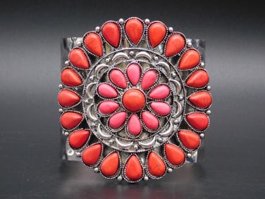 COSTUME JEWELRY CUFF BRACELET