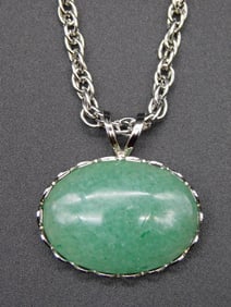AVENTURINE PENDANT ON CHAIN NECKLACE VINTAGE ANTIQUE