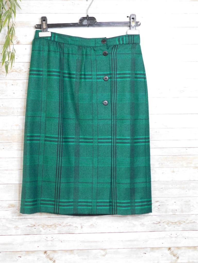 ELIZABETH ARDEN GREEN PLAID SKIRT VINTAGE CLOTHING: ELIZABETH ARDEN GREEN PLAID SKIRT VINTAGE CLOTHING