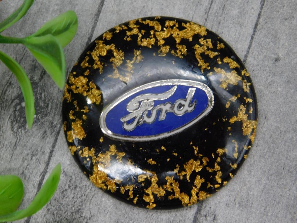 FORD CABOCHON MEDALLION (1 of 2)