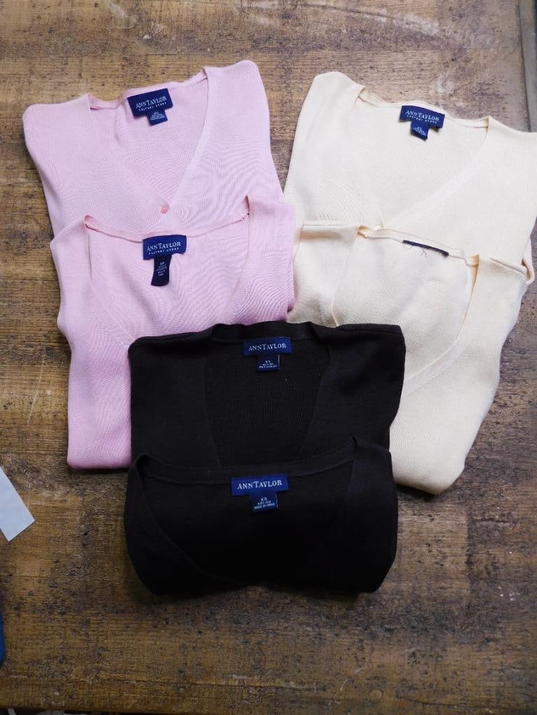 MIXED ANN TAYLOR SWEATER LOT VINTAGE CLOTHING: MIXED ANN TAYLOR SWEATER LOT VINTAGE CLOTHING