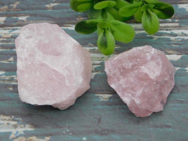 ROSE QUARTZ ROCK STONE LAPIDARY SPECIMEN
