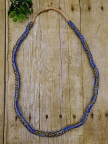 AFRICAN TRADE BEADS ROCK STONE LAPIDARY SPECIMEN