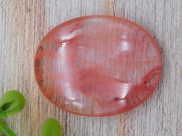 STRAWBERRY QUARTZ WORRY STONE ROCK STONE LAPIDARY SPECIMEN