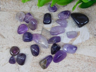 AMETHYST ROCK STONE LAPIDARY SPECIMEN