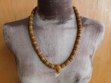 AFRICAN TRADE BEADS ROCK STONE LAPIDARY SPECIMEN