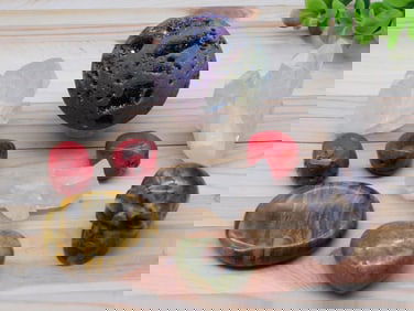 MIXED LOT ROCK STONE LAPIDARY SPECIMEN