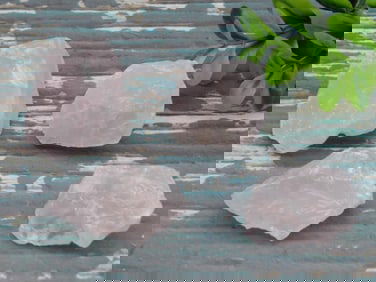 ROSE QUARTZ ROCK STONE LAPIDARY SPECIMEN