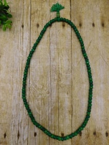 AFRICAN TRADE BEADS ROCK STONE LAPIDARY SPECIMEN