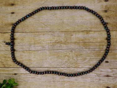 AFRICAN TRADE BEADS ROCK STONE LAPIDARY SPECIMEN