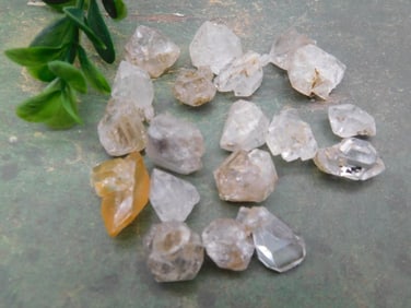 HERKIMER DIAMONDS ROCK STONE LAPIDARY SPECIMEN