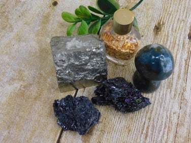 MIXED LOT ROCK STONE LAPIDARY SPECIMEN