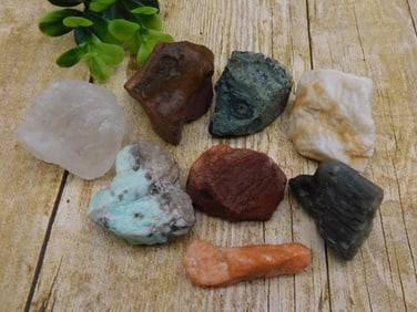 MIXED ROUGH LOT ROCK STONE LAPIDARY SPECIMEN