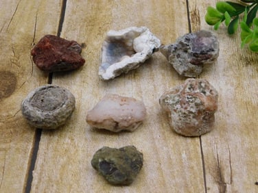 MIXED ROUGH LOT ROCK STONE LAPIDARY SPECIMEN