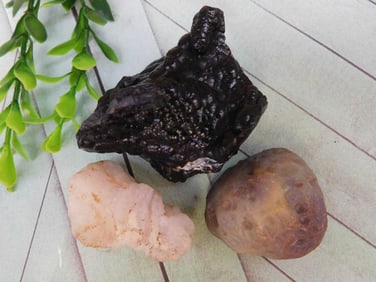 MIXED ROUGH ROCK ROCK STONE LAPIDARY SPECIMEN