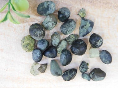 NORTH DAKOTA NEEDLE PEAK AGATE ROCK STONE LAPIDARY SPECIMEN