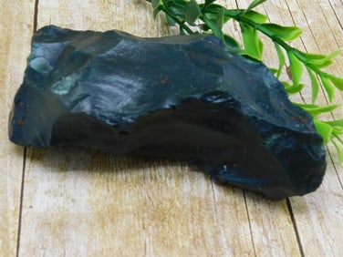 BLOODSTONE ROCK STONE LAPIDARY SPECIMEN