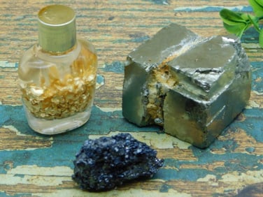 MIXED LOT ROCK STONE LAPIDARY SPECIMEN