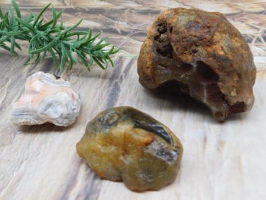 MIXED ROUGH ROCK ROCK STONE LAPIDARY SPECIMEN