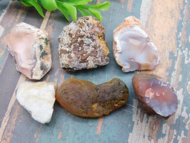 MIXED ROUGH ROCK ROCK STONE LAPIDARY SPECIMEN